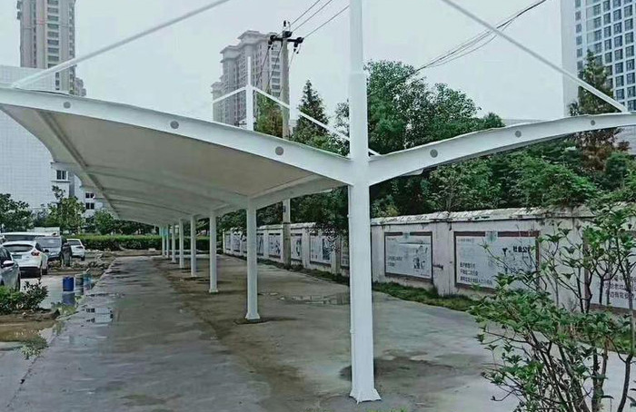 張拉膜車棚